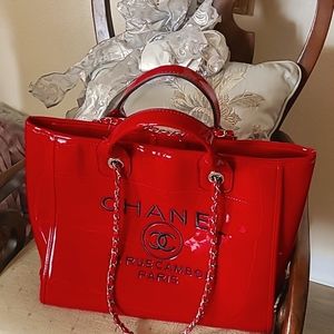 Wallet, designer handbag Chanel Tote